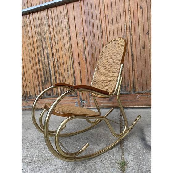 Image 1 of Chaise à bascule vintage en laiton et canne, Italie