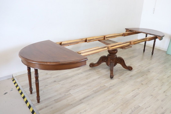 Image 1 of Table de salle à manger extensible en bois antique