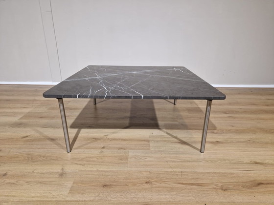 Image 1 of Rolf Benz 971 Table basse design carré en marbre