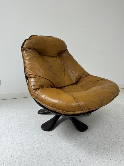Chaise pivotante en cuir vintage des années 70