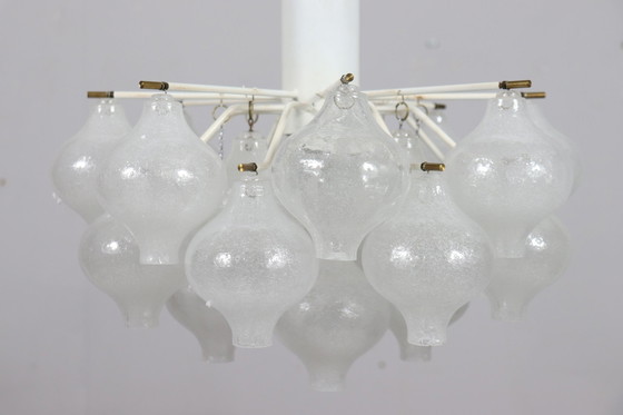 Image 1 of J. T. Kalmar, Allemagne. Plafonnier/lampe suspendue, modèle : Tulipan, Autriche, années 1960