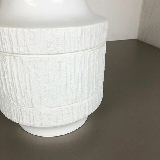 Image 1 of Vase vintage en porcelaine blanche Op Art par Richard Scharrer pour Thomas, Allemagne 1970