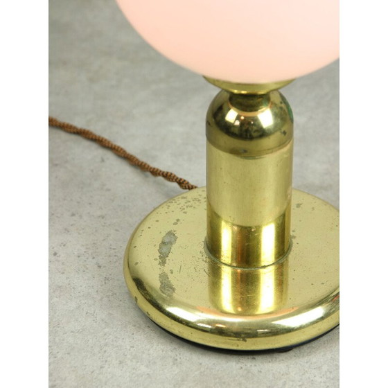 Image 1 of Lampe de table vintage en laiton et verre opalin, Italie 1970