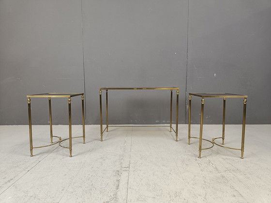 Image 1 of Table basse néoclassique en métal doré à la manière de la Maison Jansen, années 1960