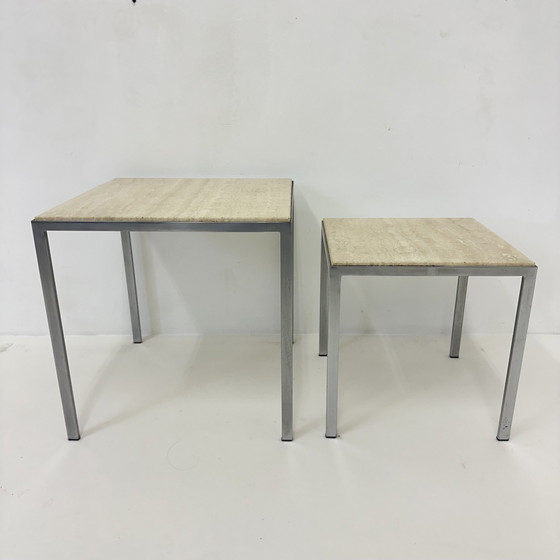 Image 1 of Ensemble de 2 tables d'appoint en travertin, années 1970