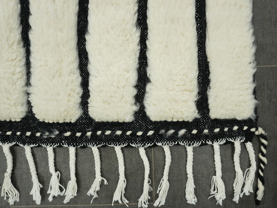 Image 1 of Tapis berbère - 257 Cm X 153 Cm - Laine blanche et noire