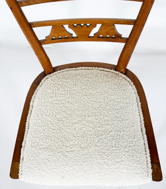 Image 1 of Ensemble de 6 chaises, bois de cerisier et tissu bouclé, Italie, années 1940 - Nouveau rembourrage