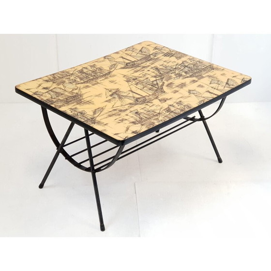 Image 1 of Table basse avec porte-revues vintage, 1960