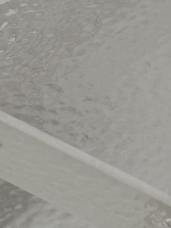 Image 1 of Porte-revues Vintage 80s Plexiglass strié Céleste