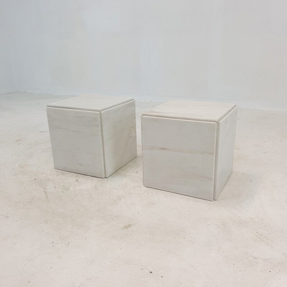 Image 1 of Paire de tables d'appoint en marbre, Italie 1980
