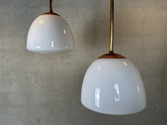 Image 1 of 3x Lampes d'école Art Déco - Opaline et laiton