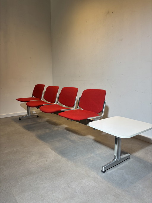 Giancarlo Piretti pour le banc Castellini
