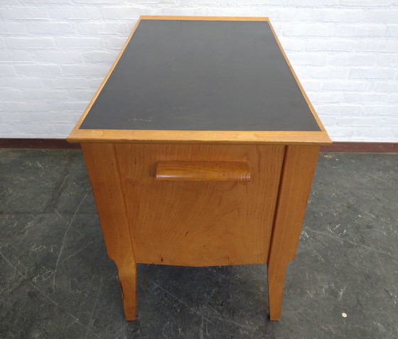 Image 1 of  Bureau vintage sur roulettes - Allemagne