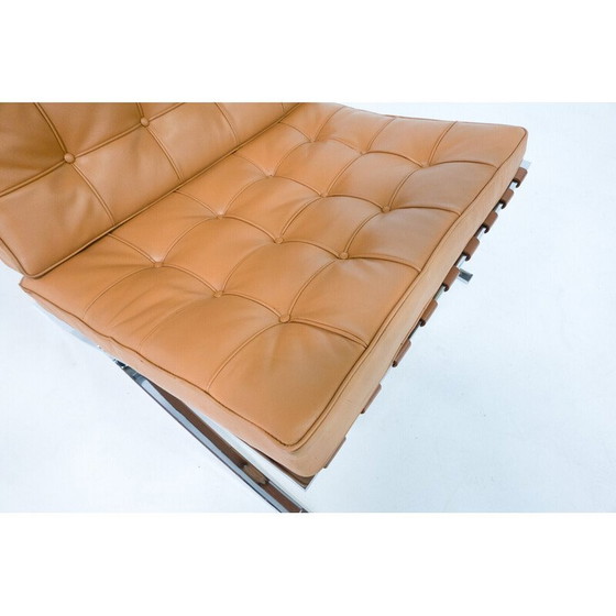 Image 1 of Paire de fauteuils Barcelona en cuir cognac vintage par Mies Van Der Rohe pour Knoll, 1990