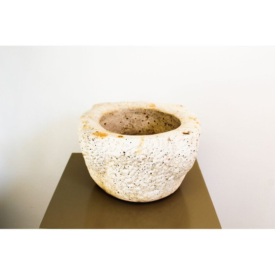 Image 1 of Vase vintage en pierre poreuse blanche, Italie 1900