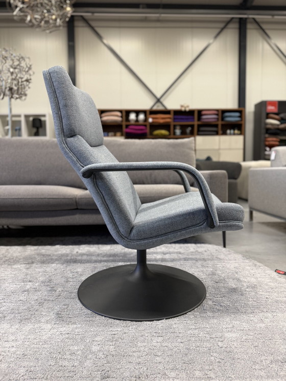 Image 1 of Artifort F156 Fauteuil Aa Tissu