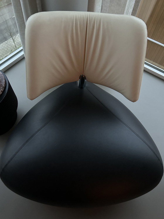 Image 1 of Leolux Pallone Fauteuil en cuir noir / blanc