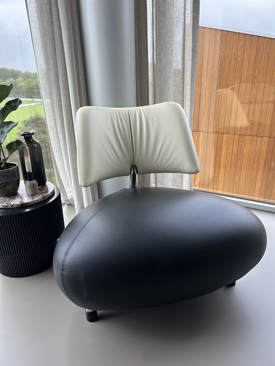 Image 1 of Leolux Pallone Fauteuil en cuir noir / blanc