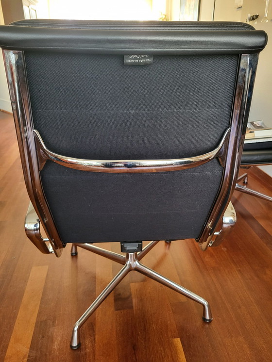 Image 1 of 2x Chaises Vitra par Charles Eames