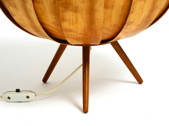 Image 1 of Grande lampe tripode en placage de bois tchèque des années 1960 par Stanislav Kučera pour Úluv