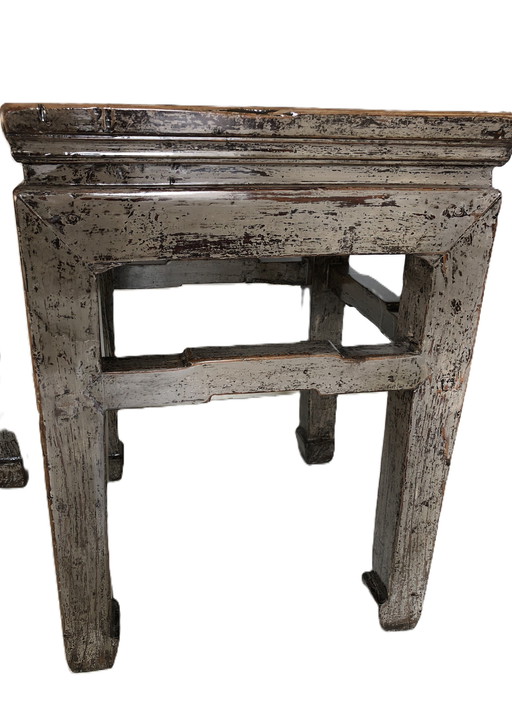 Ancienne table d'appoint chinoise / table en laque