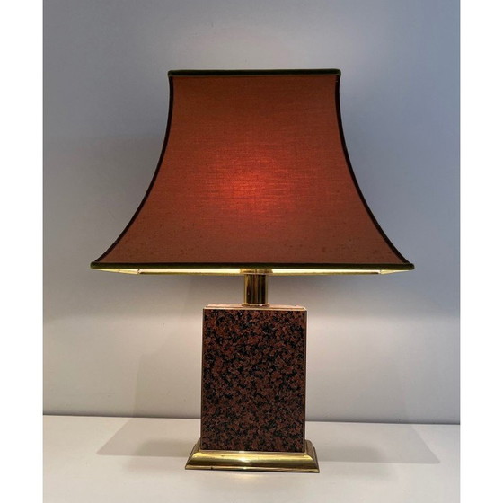 Image 1 of Paire de lampes chinoises vintage en bois imprimé et métal doré avec abat-jour pagode