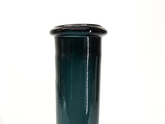 Image 1 of Vase Bouteille En Verre Soufflé Bleu 1960