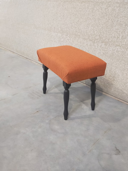 Tabouret, retapissé