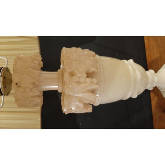 Image 1 of Lampe vintage en albâtre