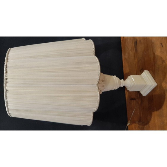 Image 1 of Lampe vintage en albâtre