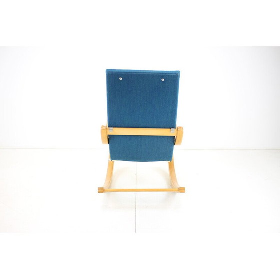 Image 1 of Fauteuil à bascule vintage en tissu et bois, Tchécoslovaquie 1970