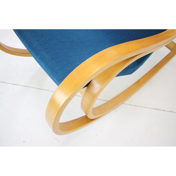 Image 1 of Fauteuil à bascule vintage en tissu et bois, Tchécoslovaquie 1970