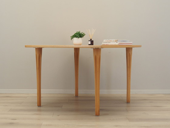 Image 1 of Table en hêtre, Design danois, 1970S, Designer : Takshi Okamura & Erik Marquardsen, Production : Getama