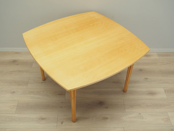 Image 1 of Table en hêtre, Design danois, 1970S, Designer : Takshi Okamura & Erik Marquardsen, Production : Getama