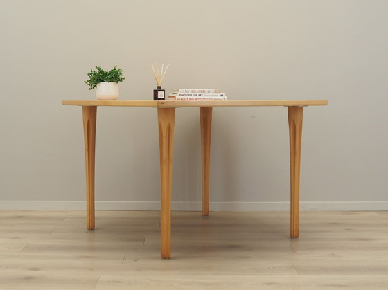 Image 1 of Table en hêtre, Design danois, 1970S, Designer : Takshi Okamura & Erik Marquardsen, Production : Getama