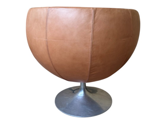 Image 1 of Fauteuil pivotant en cuir italien des années 2000