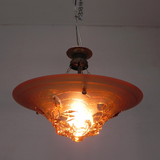 Image 1 of Lampe suspendue Art Déco, bol en verre avec rose en relief, années 1930