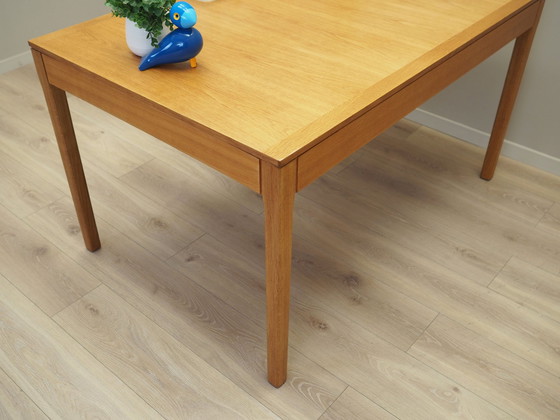 Image 1 of Table en frêne, Design danois, 1970S, Production : Danemark