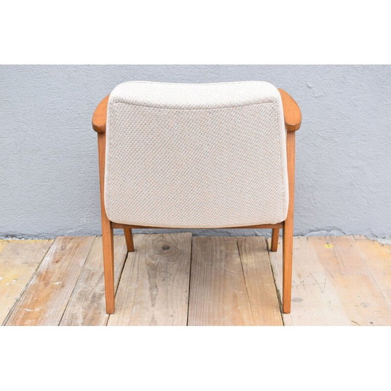 Image 1 of Fauteuil vintage 366 beige par J. Chierowski pour Dolnoslaska Swiebodzice, Pologne années 1960