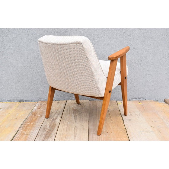 Image 1 of Fauteuil vintage 366 beige par J. Chierowski pour Dolnoslaska Swiebodzice, Pologne années 1960