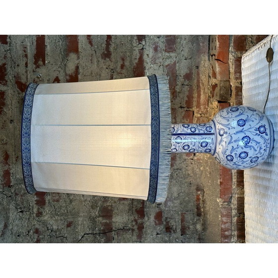 Image 1 of Lampe de table vintage en faïence bleue et blanche, années 1980