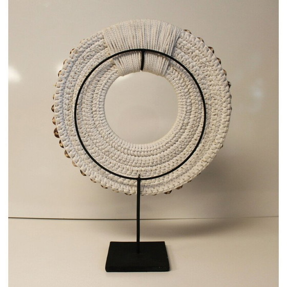 Image 1 of Collier décoratif balinais vintage sur base