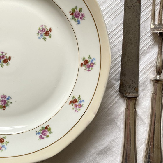 Image 1 of Plat De Service Rond M Et S Berry Petites Fleurs Et Dorure Porcelaine Ancienne Limoges France