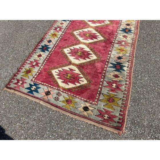 Image 1 of Tapis persan rose vintage, 1970
