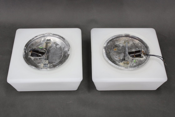 Image 1 of Paire de plafonniers carrés en verre laiteux, Tchécoslovaquie, années 1970