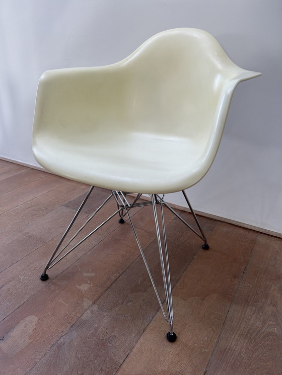 Image 1 of 6x Vitra Eames Dar Chairs avec châssis chromé