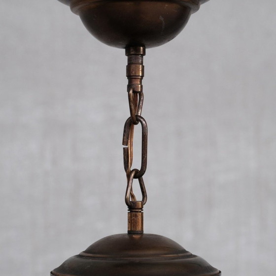 Image 1 of Lampe suspendue boule vintage en laiton patiné et verre gravé, Italie 1960