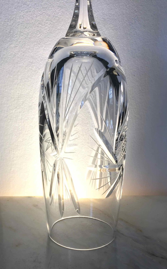 Image 1 of Ensemble De 7 Flûtes À Champagne En Cristal Taillé 