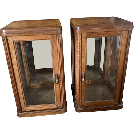 Image 1 of Paire de vitrines vintage en bois avec verre biseauté