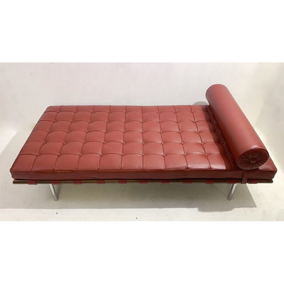 Image 1 of Lit de jour en cuir bordeaux Barcelona vintage par Ludwig Mies van der Rohe pour Knoll, 1990
